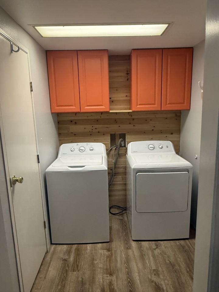 300 Rustic Dr - Photo 7 of 29