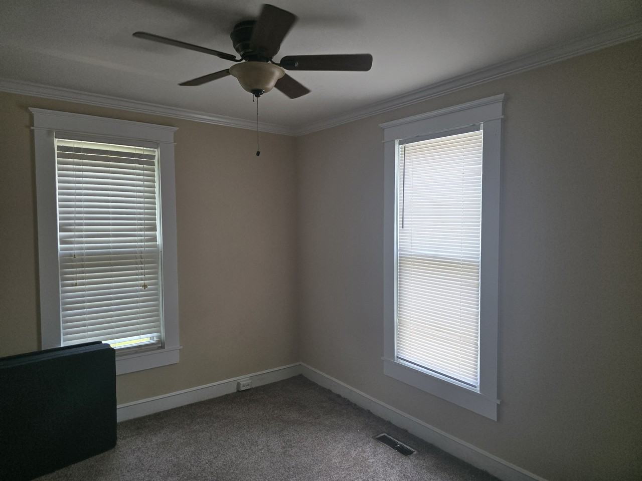 614 N Military Ave #1 - Photo 4 of 9