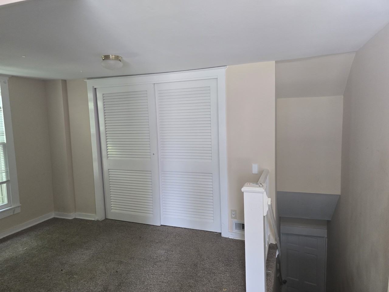 614 N Military Ave #1 - Photo 6 of 9