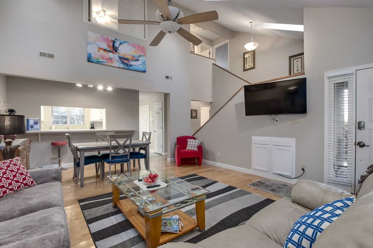 308 Chota View Pl #1 - Photo 4 of 28