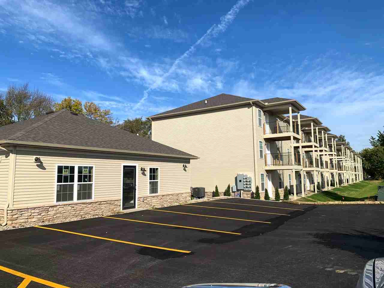 Bremen Park Apartments - Photo 3 of 44