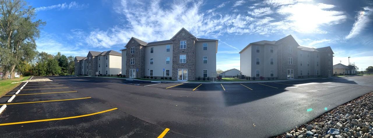 Bremen Park Apartments - Photo 4 of 44