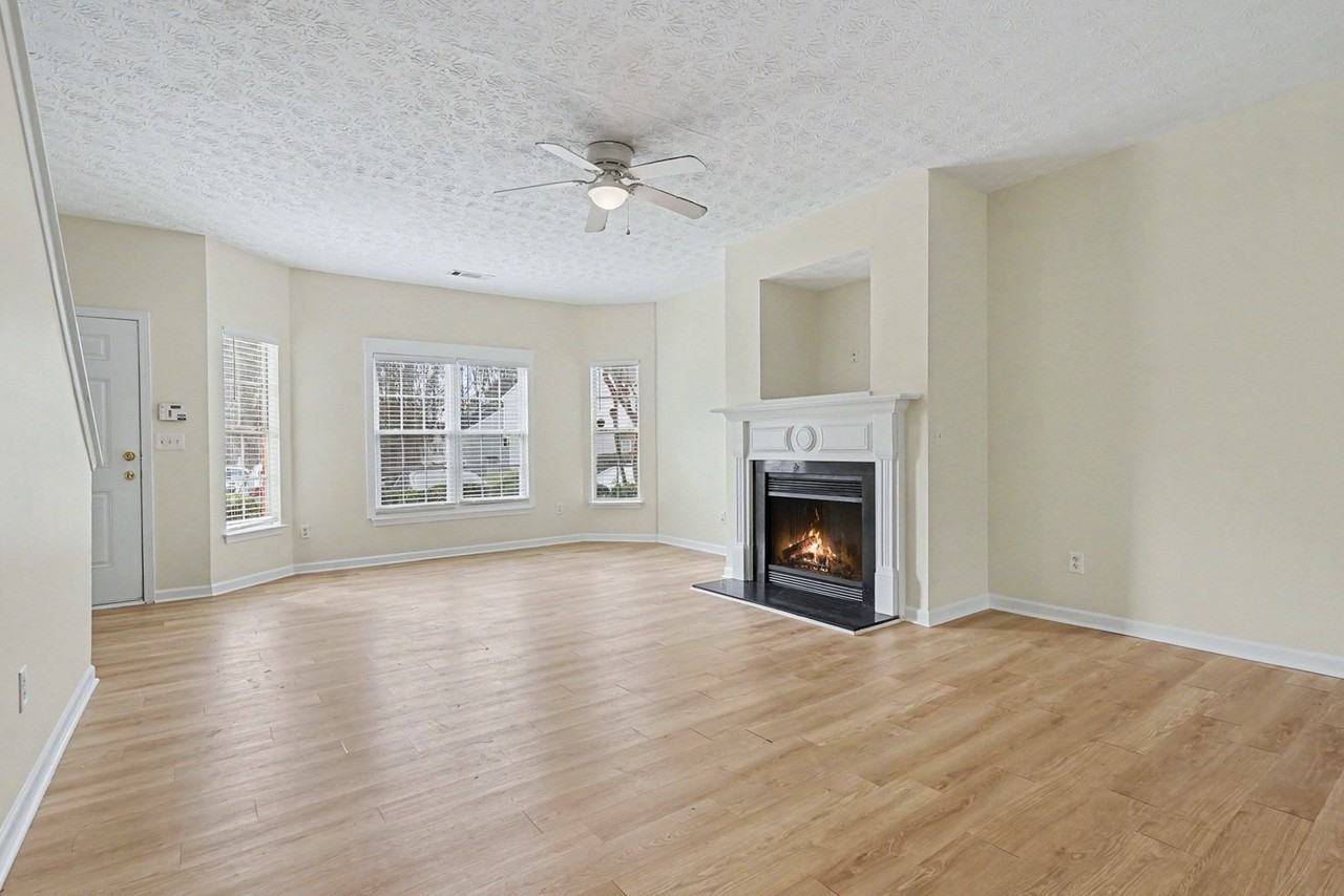 2545 Walden Lake Dr #1 - Photo 2 of 18