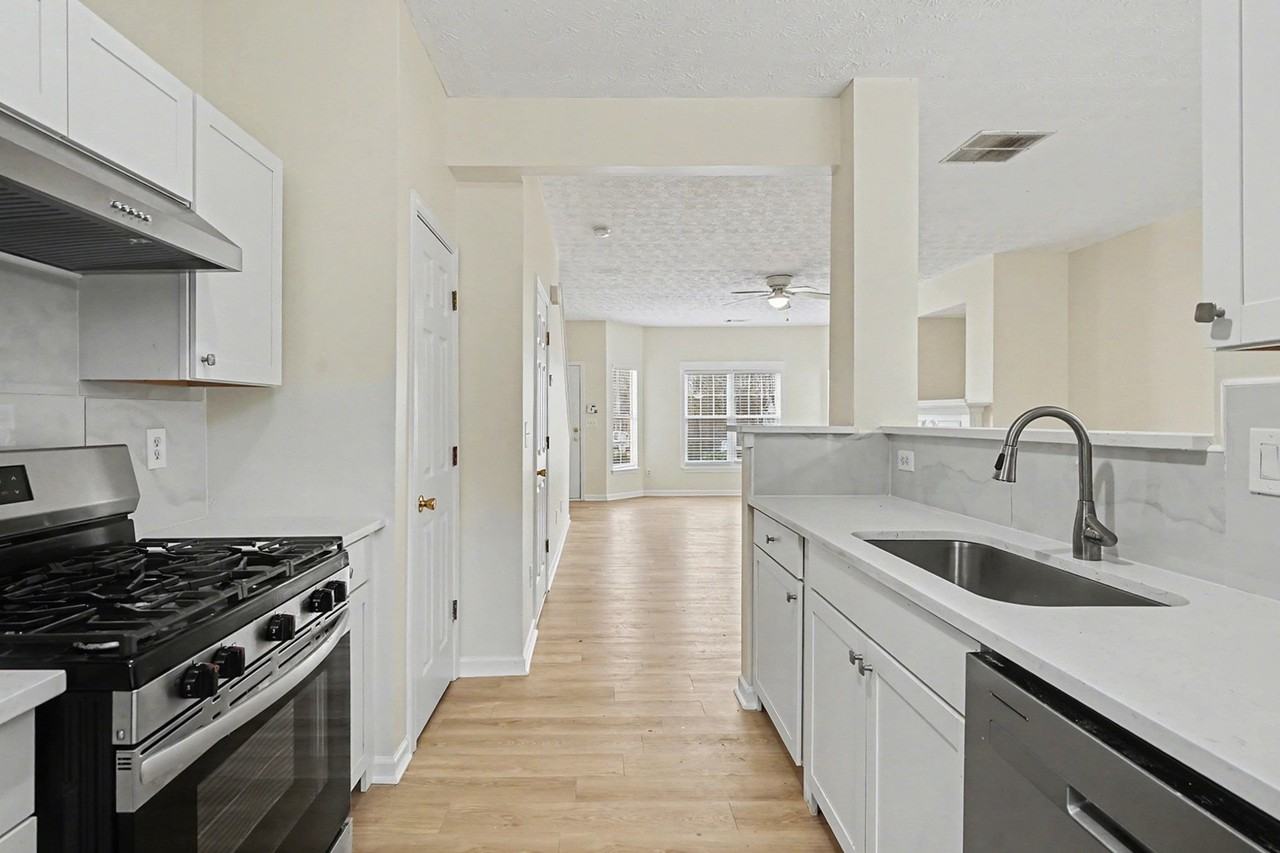 2545 Walden Lake Dr #1 - Photo 6 of 18