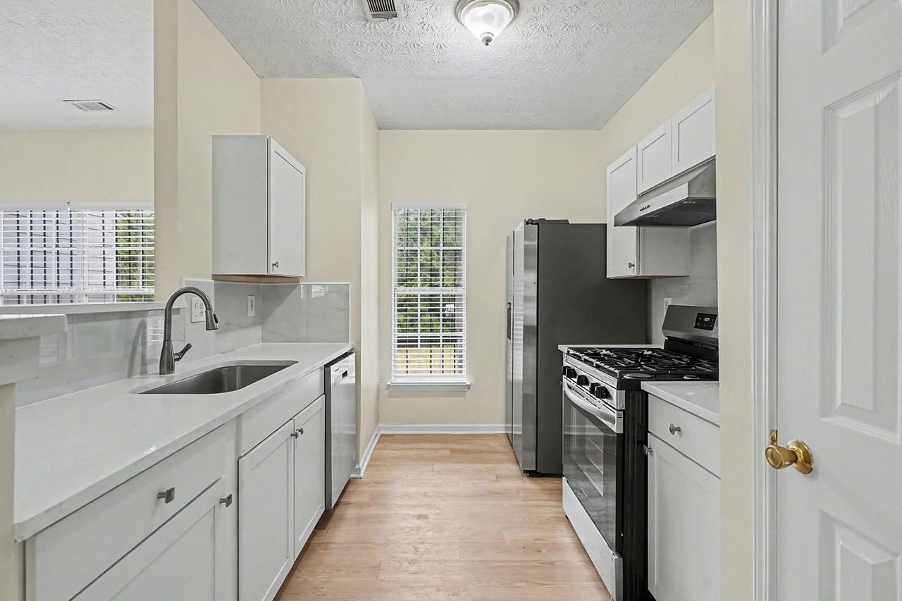 2545 Walden Lake Dr #1 - Photo 7 of 18