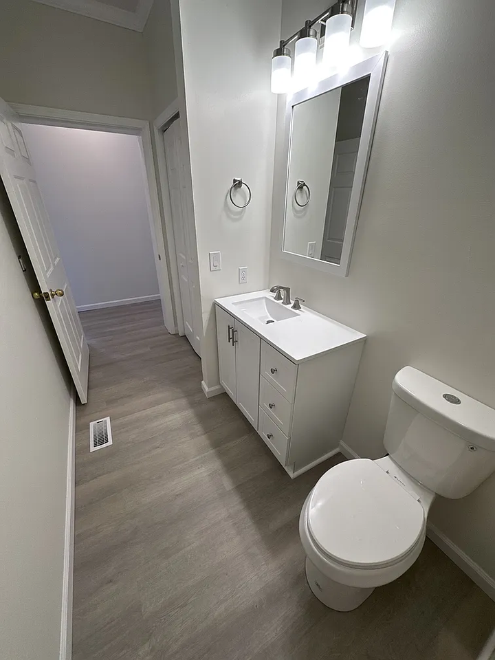 52 Smith Rd #B - Photo 3 of 23