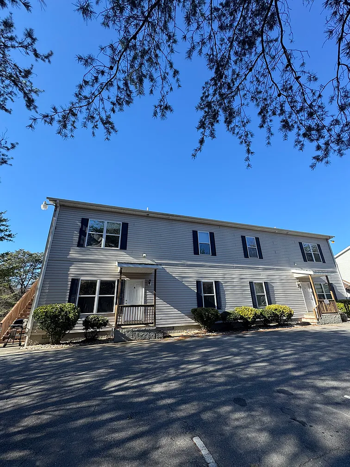 52 Smith Rd #A - Photo 2 of 12