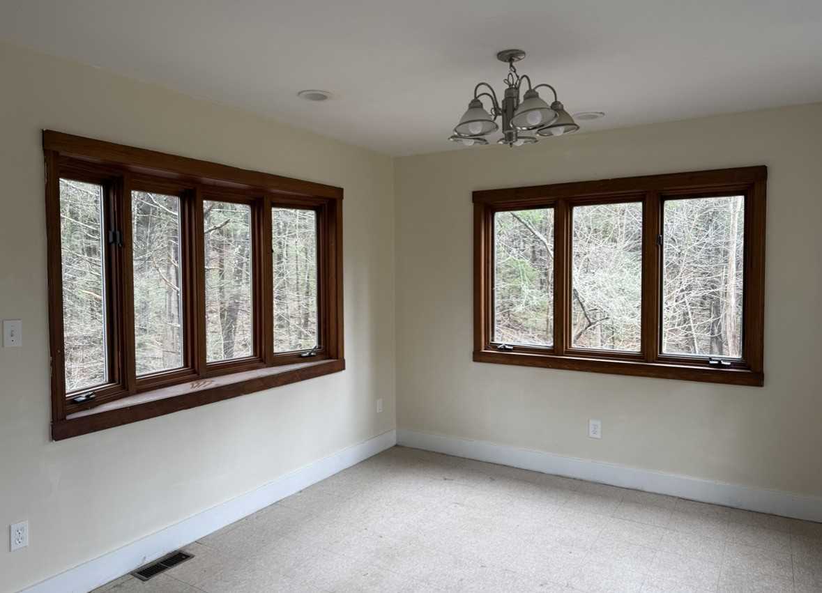 300 Amherst Rd #1 - Photo 7 of 11