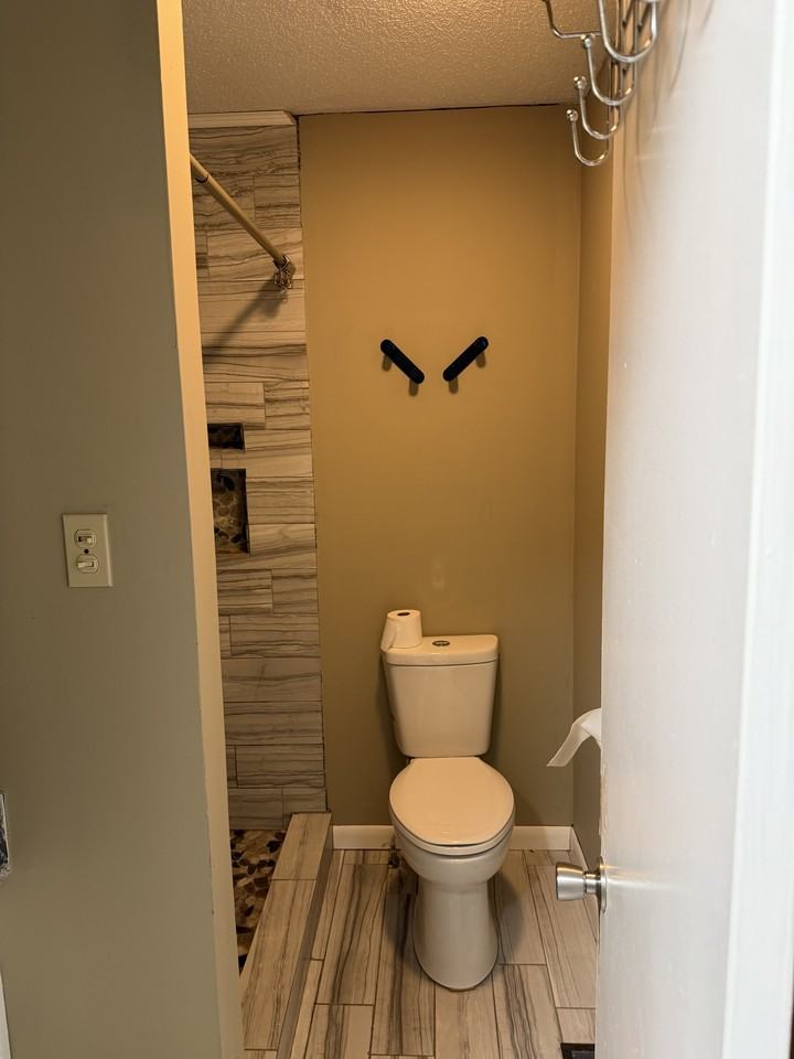 7310 Chadwell Rd Sw #1 - Photo 3 of 14