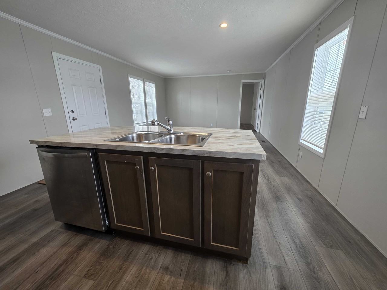 4620 Hemlock Loop #467 - Photo 5 of 29