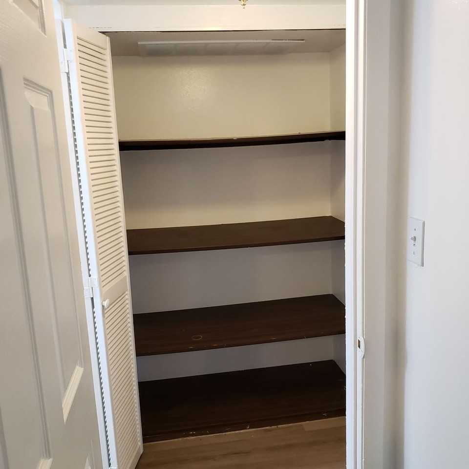 473 S State St #323 - Photo 4 of 14