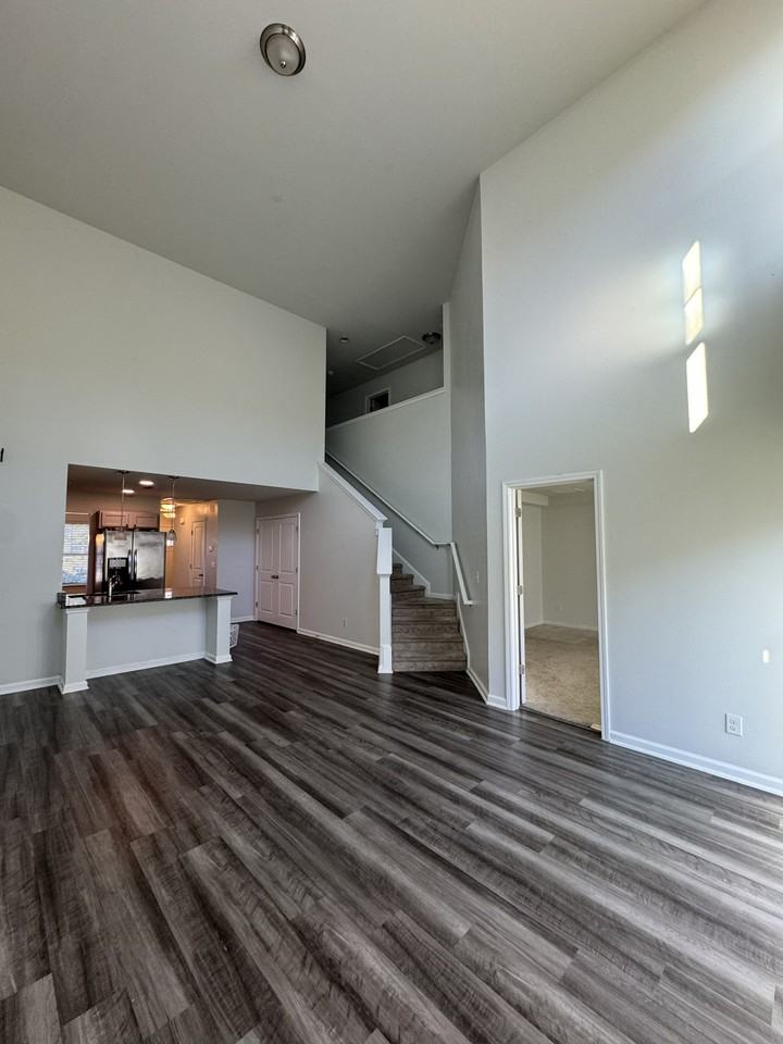 1032 Tee Shot Dr #1 - Photo 4 of 23