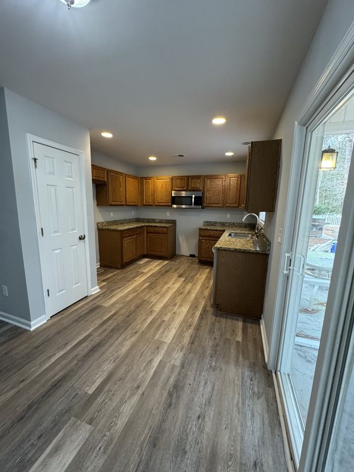 4529 Farm Lake Dr #1 - Photo 2 of 43