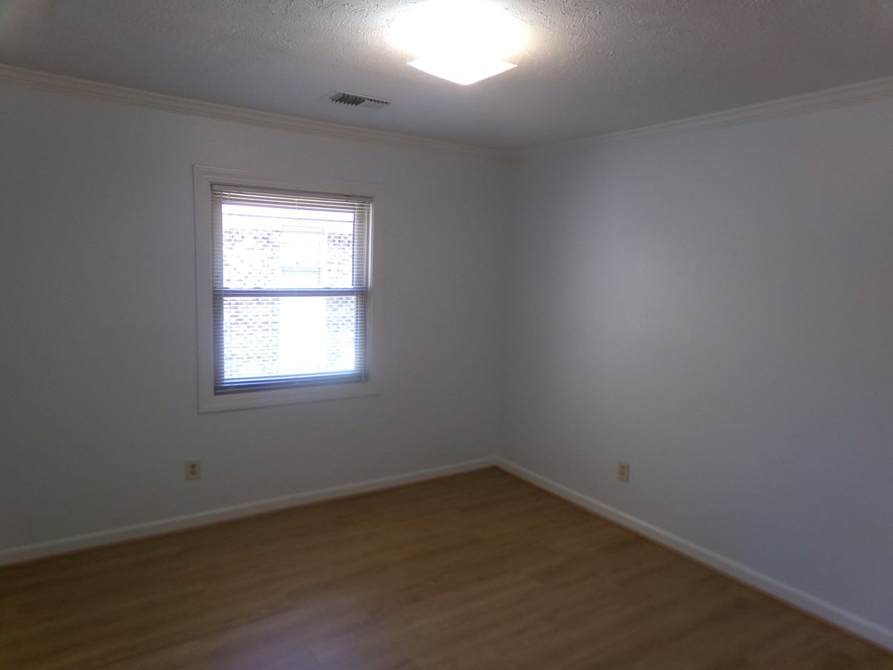 406 75th Ave N #N - Photo 7 of 16