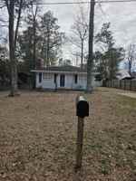 featured image of 615 Pine Dr #1