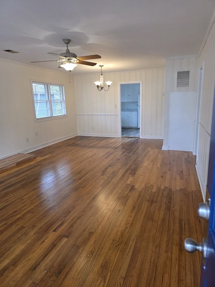 615 Pine Dr #1 - Photo 5 of 14