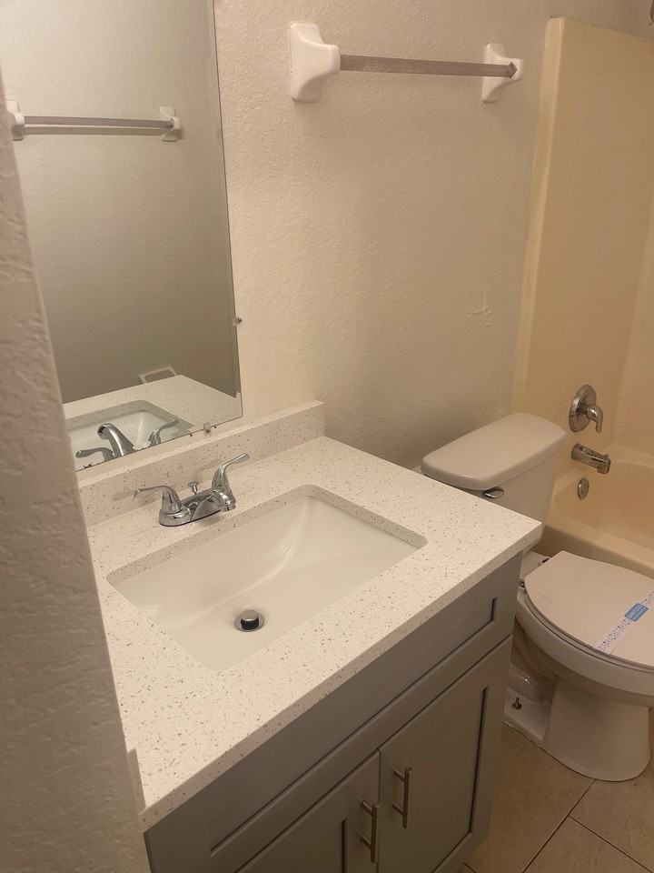 1513 1513 West 11th Street - 1513 West 11th Street - Photo 5 of 26