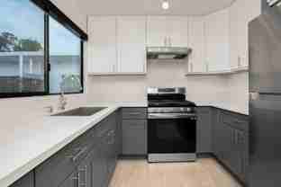 Live in one of the best locations in Los Angeles - Photo 1 of 1