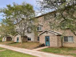 featured image of 202 S River Rd