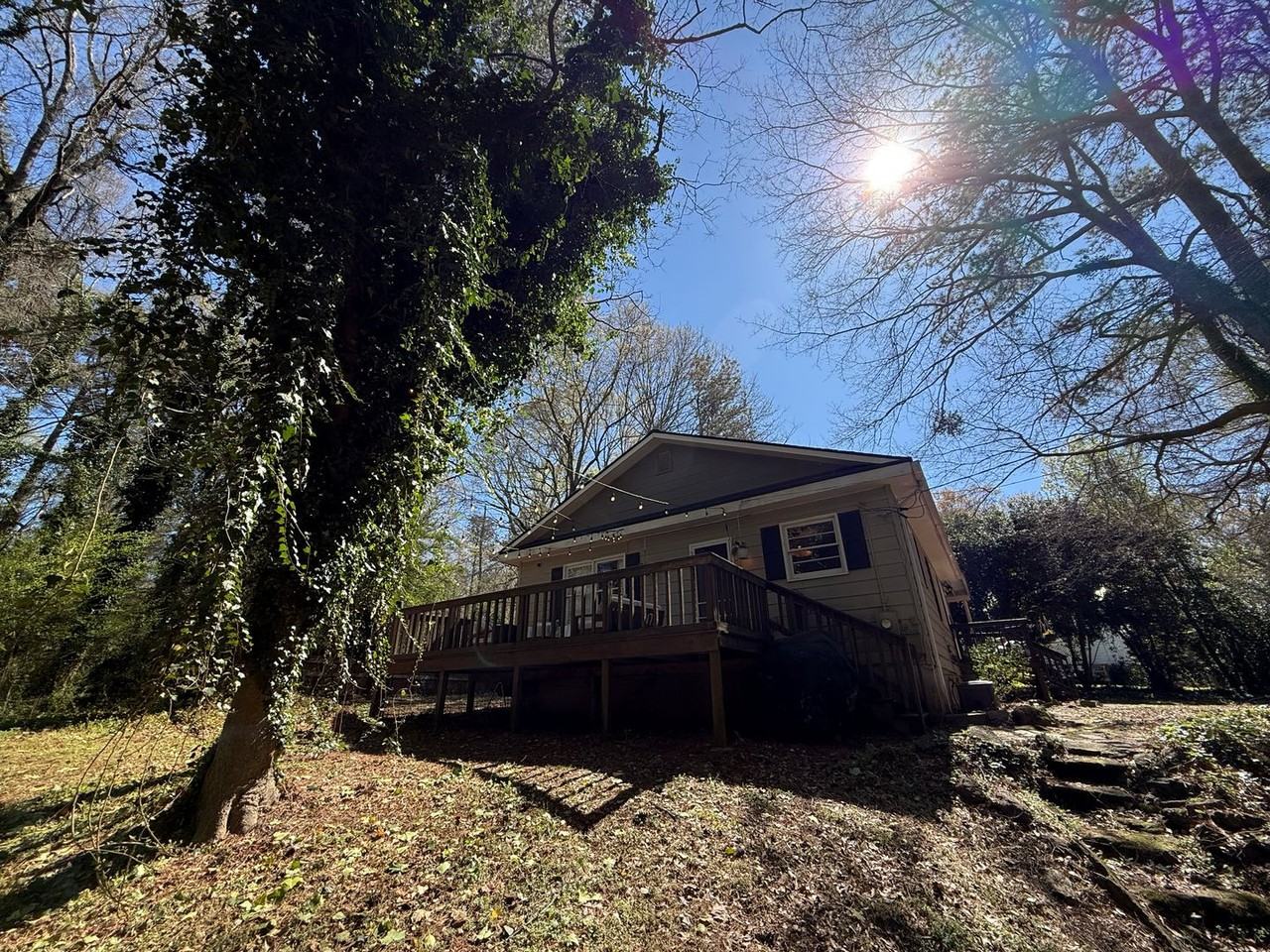 199 Mimosa Dr - Photo 2 of 15