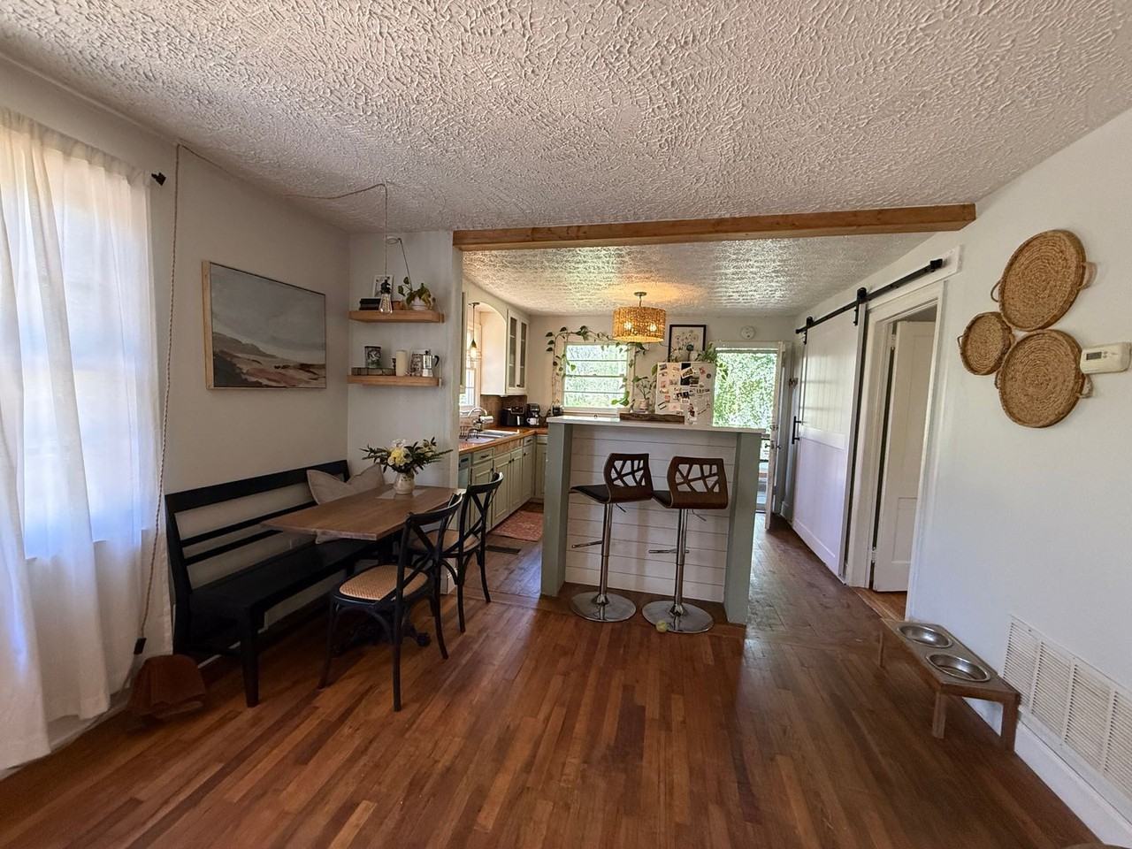 199 Mimosa Dr - Photo 6 of 15