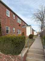 featured image of 210 Trinity Ave