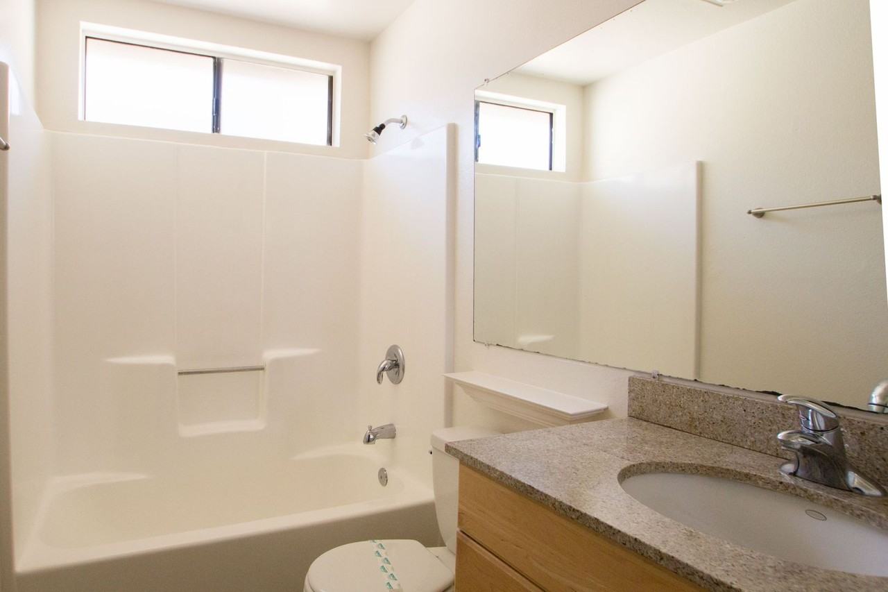 3712 Grim Ave - Photo 4 of 10