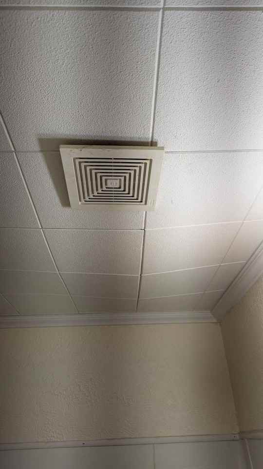 806 S Saville Ave - Photo 5 of 25