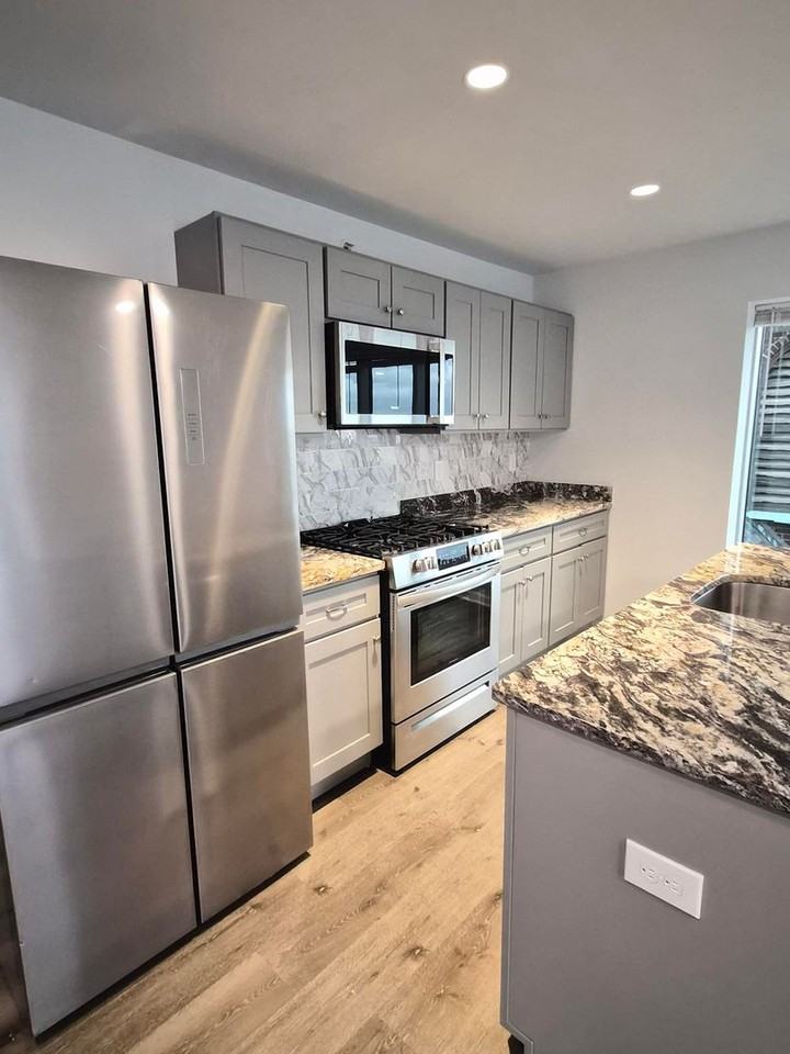 938 E 4th St #401 - Photo 2 of 10