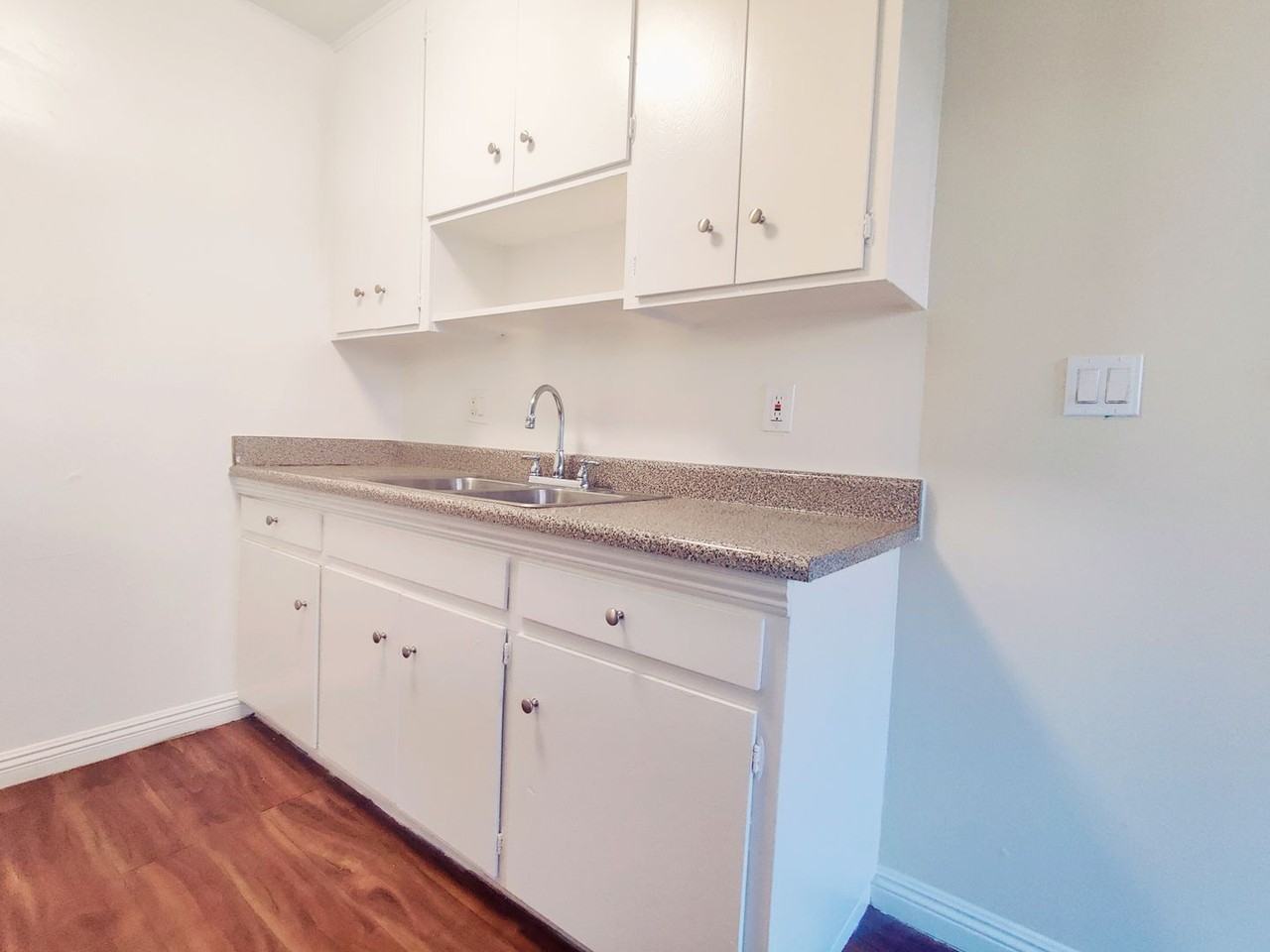 8341 Northgate Gardens - Photo 5 of 14