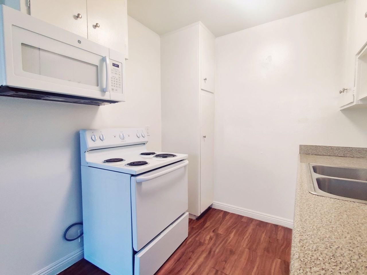 8341 Northgate Gardens - Photo 7 of 14