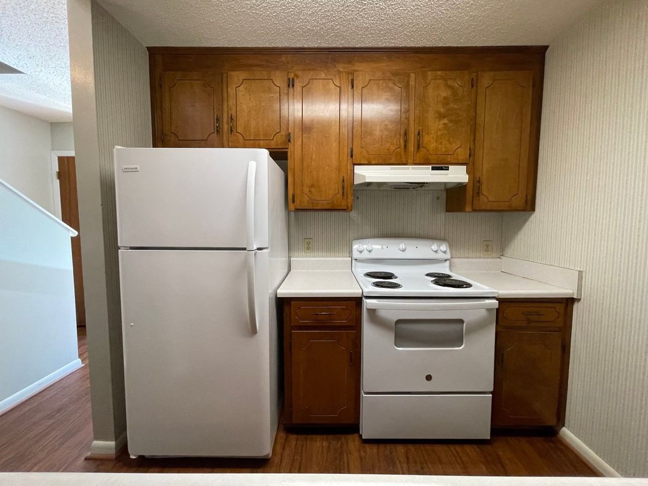 220 Candlebrook Dr - Photo 6 of 19