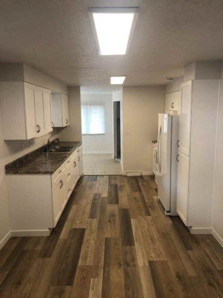 6330 N Elmhurst St - Photo 5 of 28