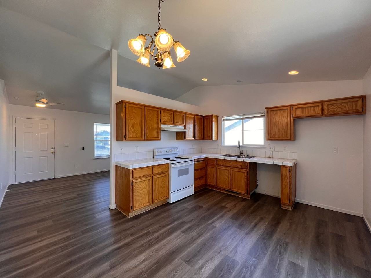 122 Campfire Cir - Photo 2 of 19