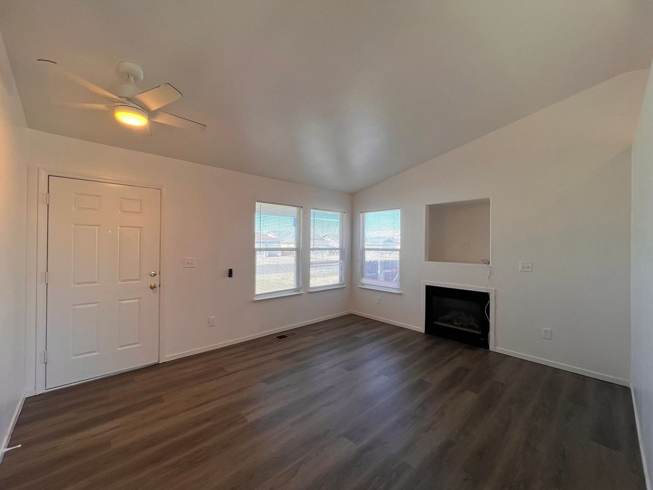 122 Campfire Cir - Photo 5 of 19