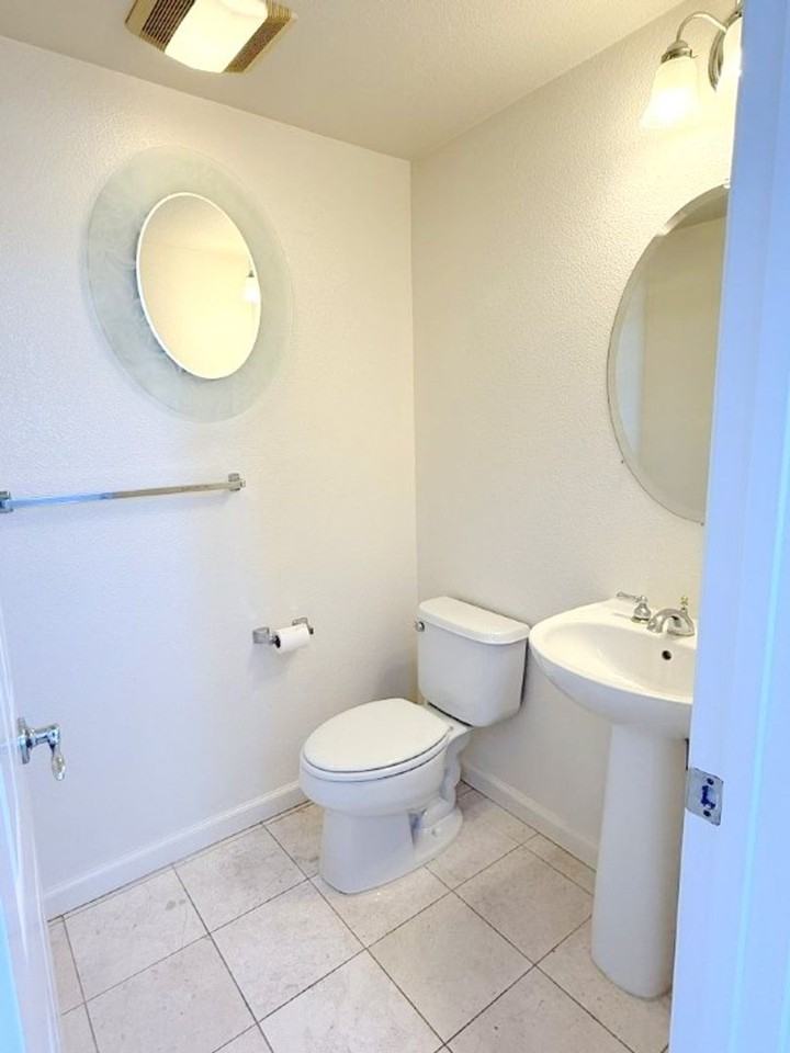 7048 Briza Loop - Photo 7 of 36