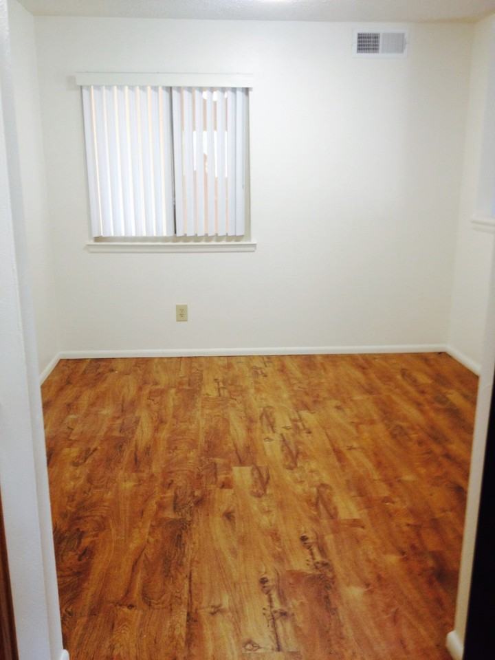 7801 Calle De Cobre Ne - Photo 3 of 8