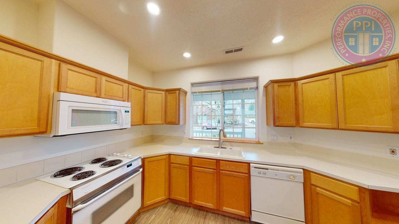 14266 Se Princeton Village Way - Photo 7 of 28