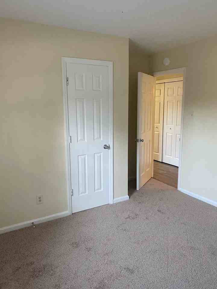 1911 Fidelity Dr - Photo 7 of 15