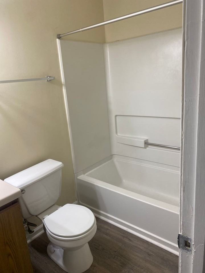 1911 Fidelity Dr - Photo 7 of 14