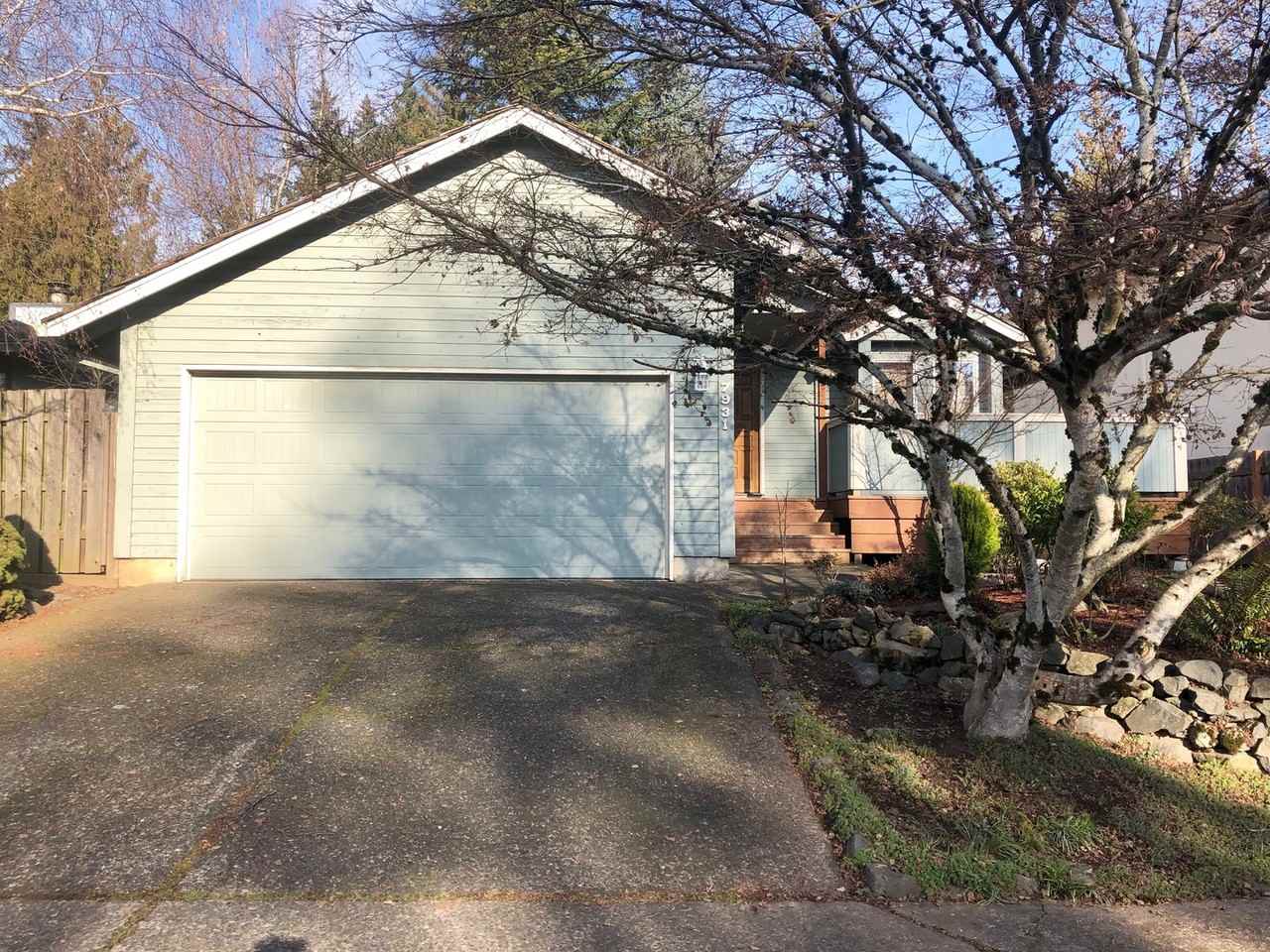 7931 Sw Bond St - Photo 2 of 28