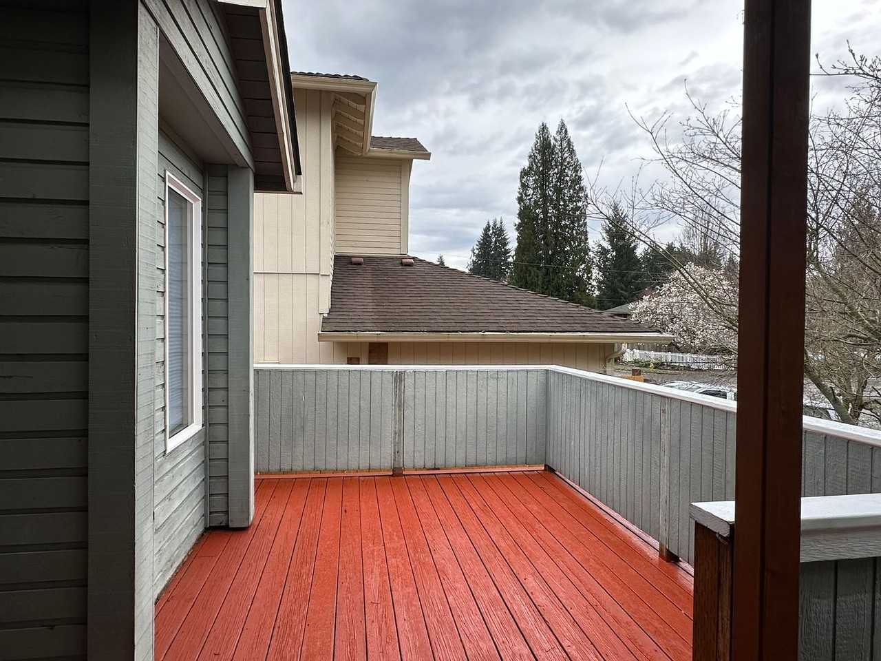 7931 Sw Bond St - Photo 4 of 28