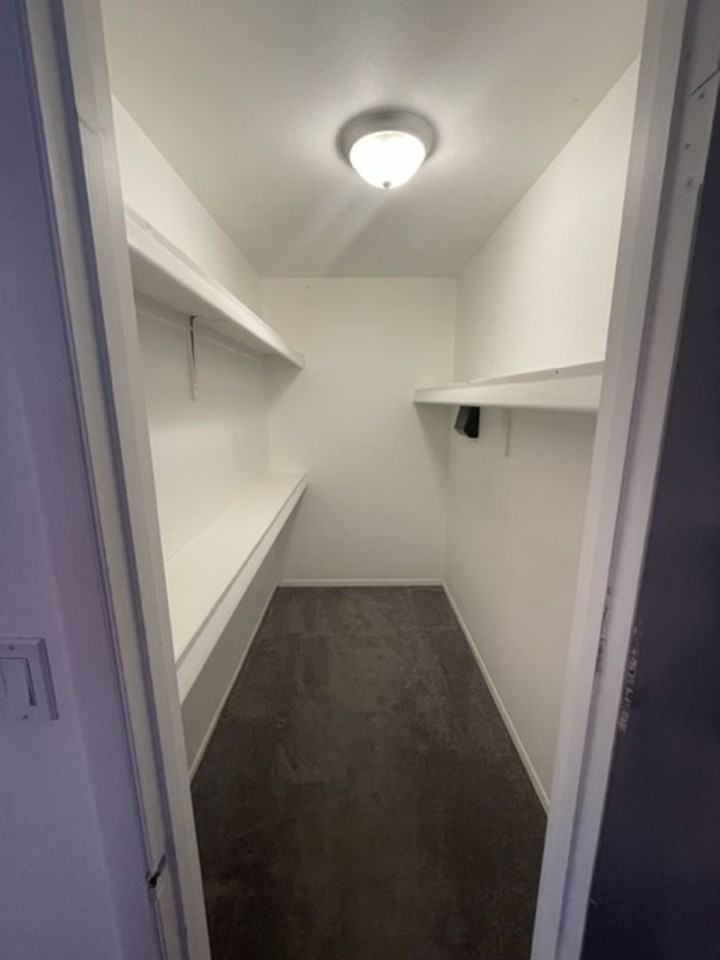 19016 N 13th Dr - Photo 2 of 31