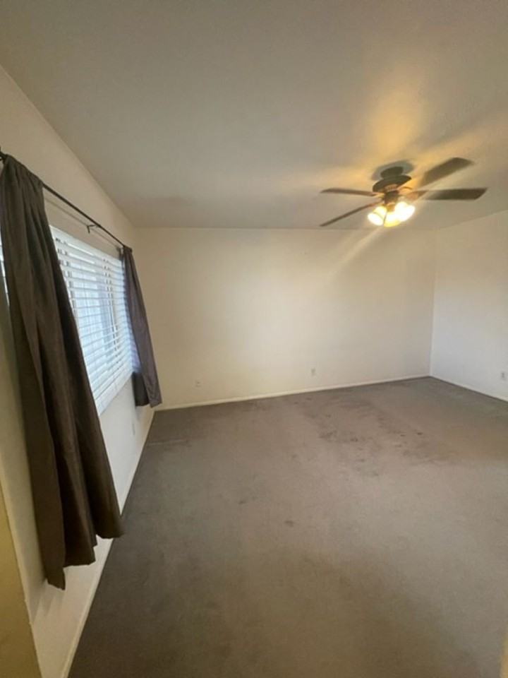 19016 N 13th Dr - Photo 4 of 31