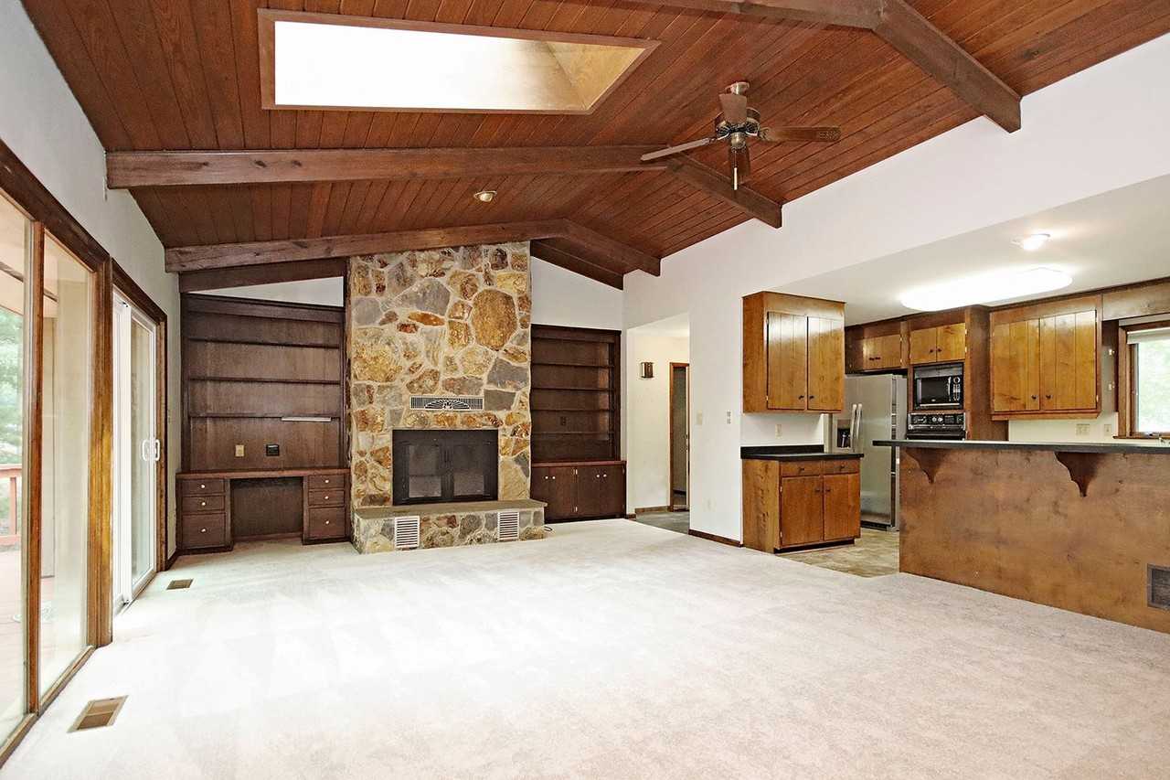 32 Dogleg Rd - Photo 2 of 24