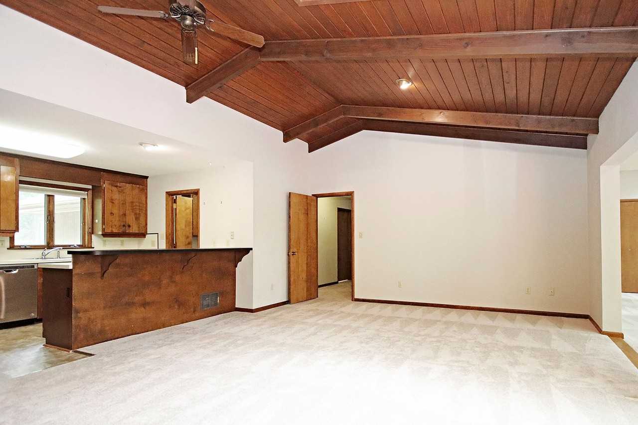 32 Dogleg Rd - Photo 5 of 24