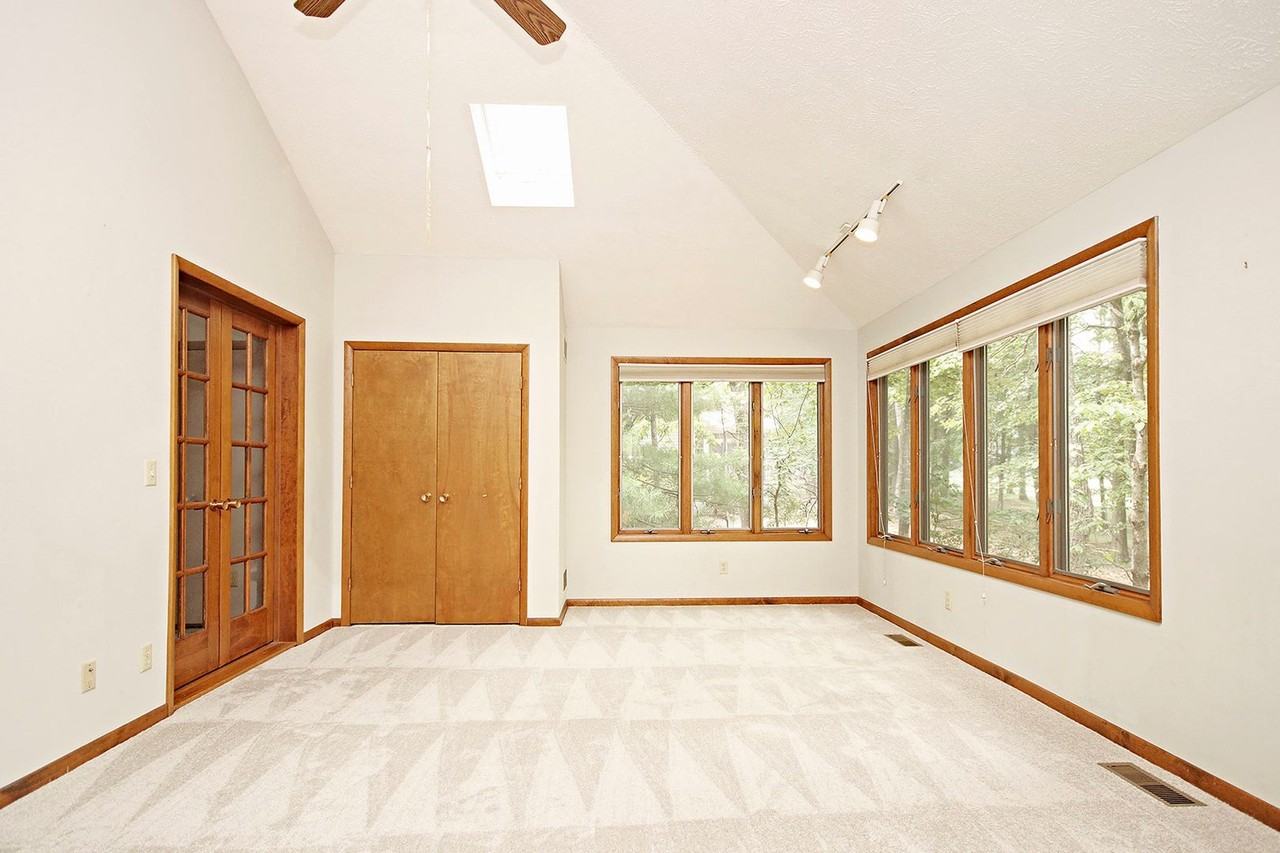 32 Dogleg Rd - Photo 7 of 24