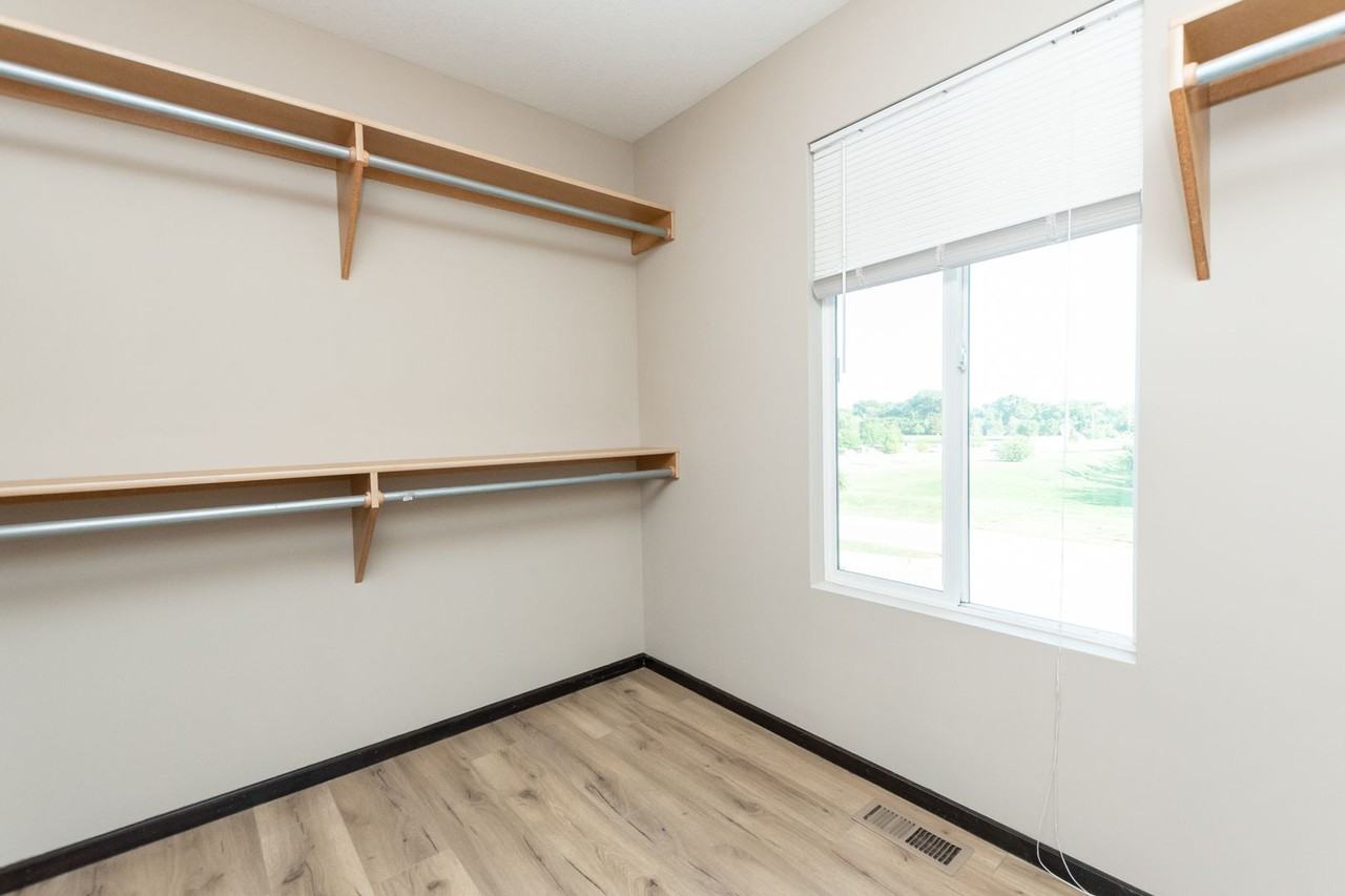 11050 E Fawn Grove St - Photo 6 of 33