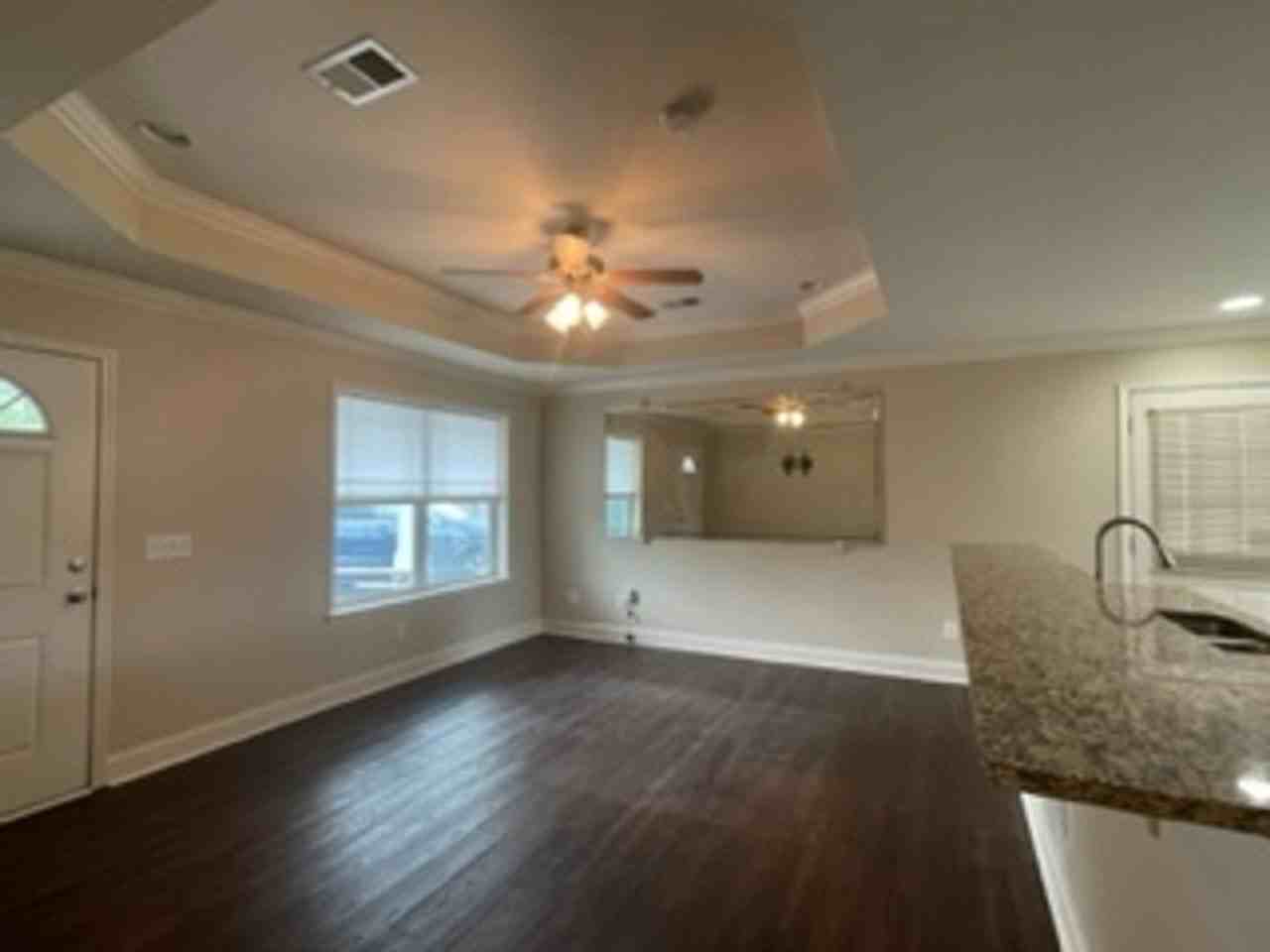 821 Bristol Ct - Photo 3 of 18