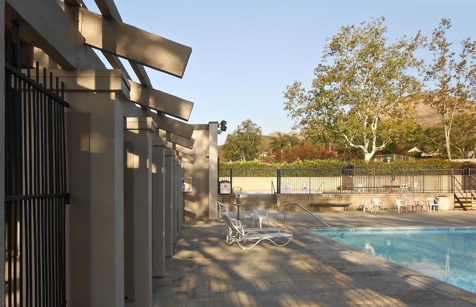 660 Martinique Pl - Photo 5 of 19